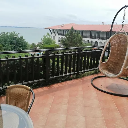 Monastery Seafront סבטי ולאס