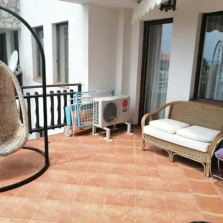 Monastery Seafront Апартамент Свети Влас