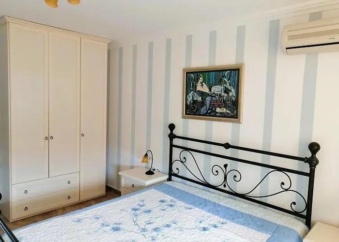 Monastery Seafront Apartment *